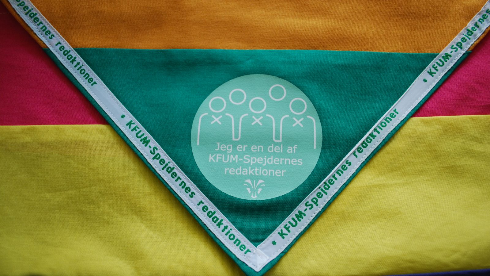 tørklæde frivillig redaktion