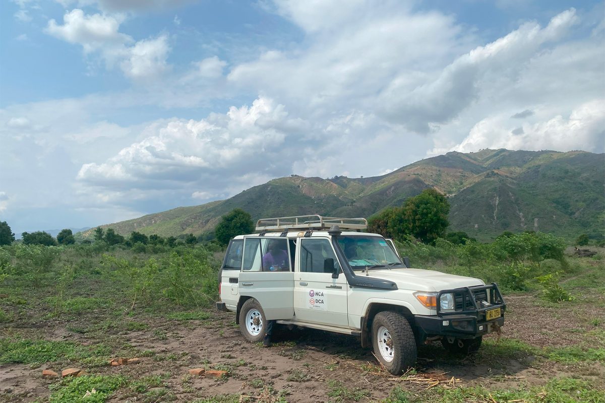 Landrover i landskab Malawi 2023