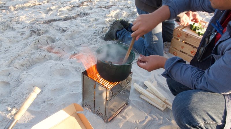 Kopi af Kopi af DSC02816 Mad over bål ved standen